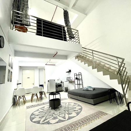 Minimalist Loft IV @Decentrum Apartment Каджанг Екстериор снимка